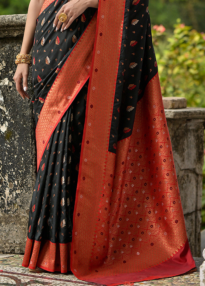 Black Banarasi Silk Saree With Blouse Piece