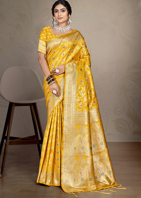 Multicolor Dupion Silk Saree With Blouse Piece