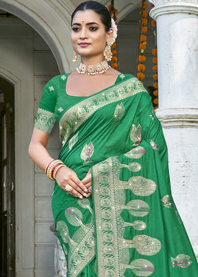 Green Spun Silk Saree With Blouse Piece