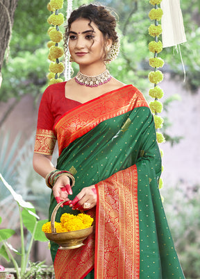 Green Dupion Silk Saree With Blouse Piece