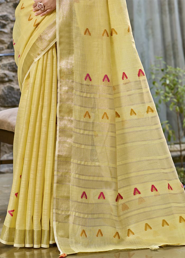 Yellow Cotton Saree With Blouse Piece