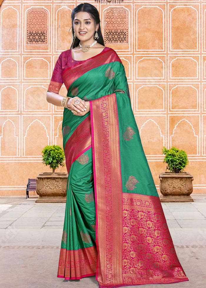 Green Dupion Silk Saree With Blouse Piece