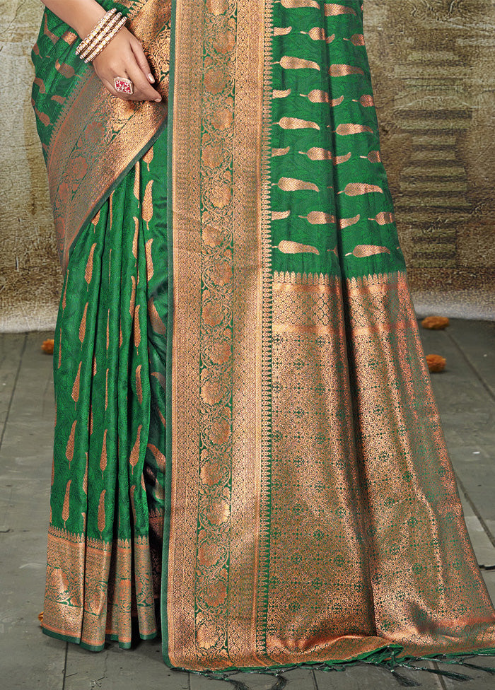 Green Spun Silk Saree With Blouse Piece