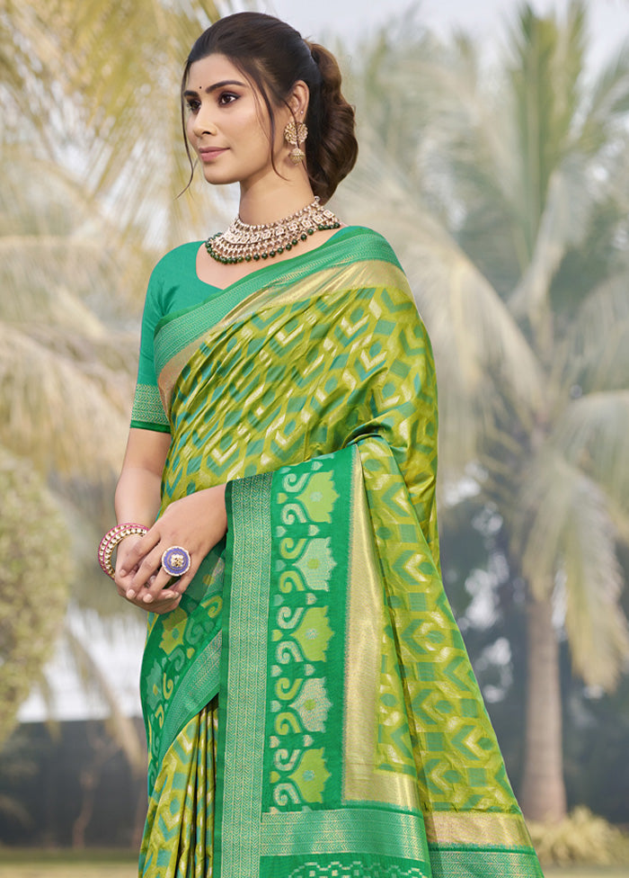 Green Spun Silk Saree With Blouse Piece