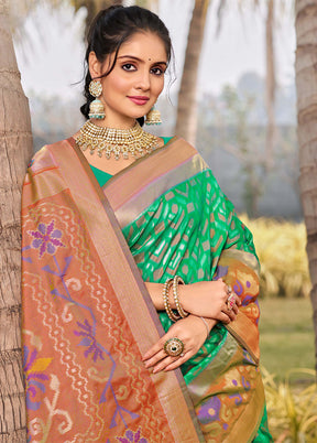 Green Spun Silk Saree With Blouse Piece