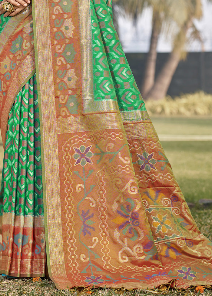 Green Spun Silk Saree With Blouse Piece