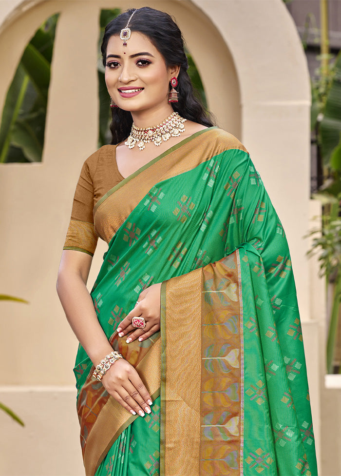 Green Spun Silk Saree With Blouse Piece