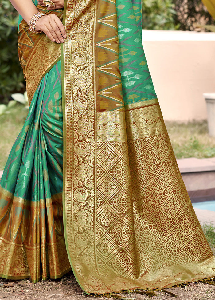 Rama Green Spun Silk Saree With Blouse Piece