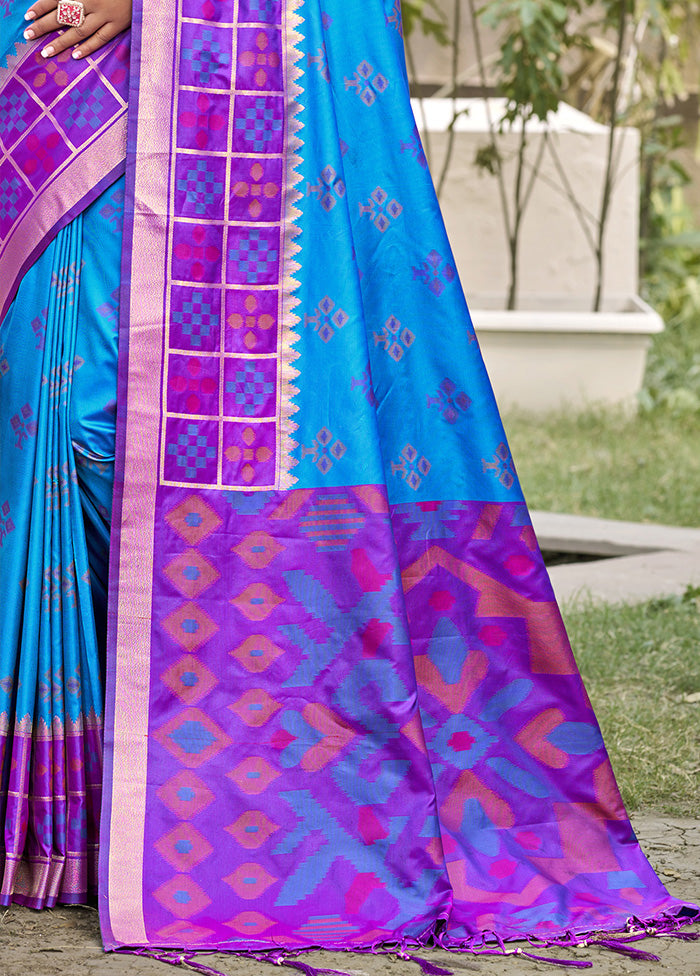 Blue Spun Silk Saree With Blouse Piece