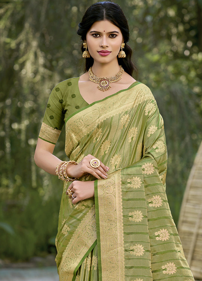 Green Spun Silk Saree With Blouse Piece