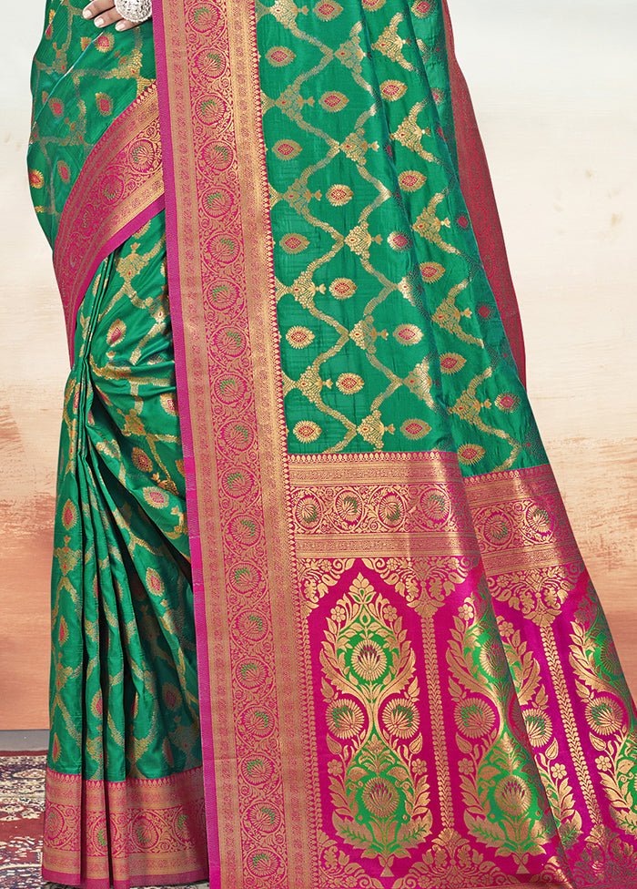 Green Dupion Silk Saree With Blouse Piece