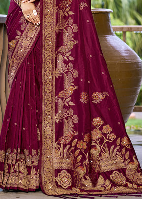 Magenta Dupion Silk Saree With Blouse Piece