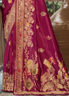 Magenta Dupion Silk Saree With Blouse Piece