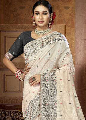 Cream Cotton Saree With Blouse Piece