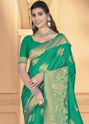 Green Spun Silk Saree With Blouse Piece