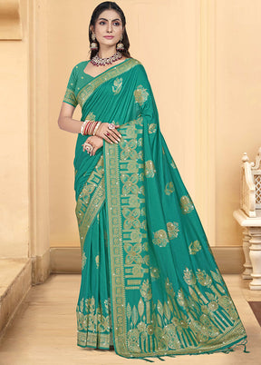 Green Spun Silk Saree With Blouse Piece