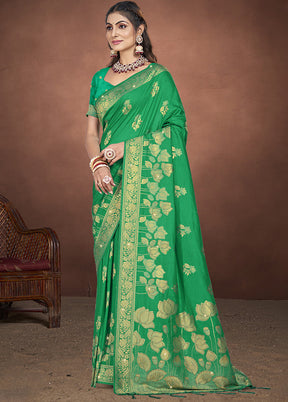 Green Spun Silk Saree With Blouse Piece