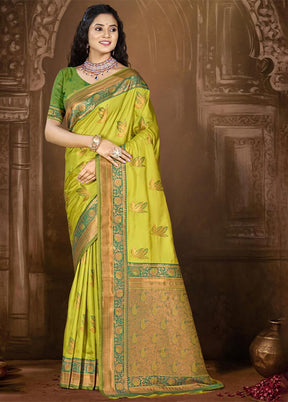 Parrot Green Dupion Silk Saree With Blouse Piece