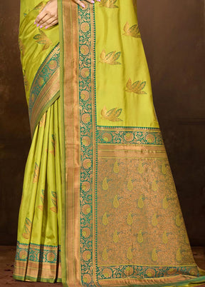 Parrot Green Dupion Silk Saree With Blouse Piece