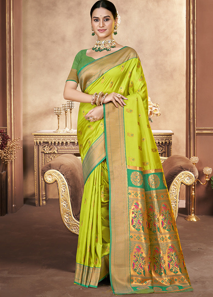 Green Spun Silk Saree With Blouse Piece