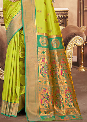 Green Spun Silk Saree With Blouse Piece