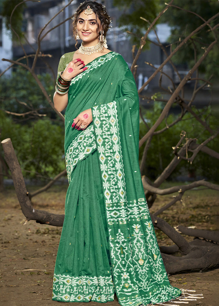 Green Cotton Saree With Blouse Piece