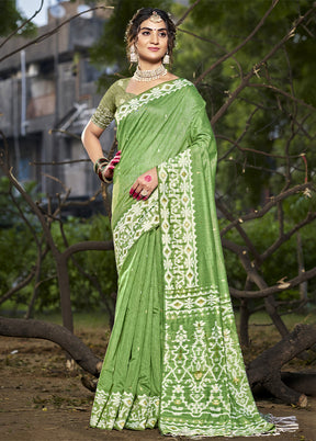 Green Cotton Saree With Blouse Piece