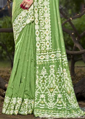 Green Cotton Saree With Blouse Piece