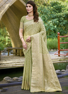 Green Spun Silk Saree With Blouse Piece