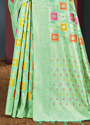 Multicolor Cotton Saree With Blouse Piece