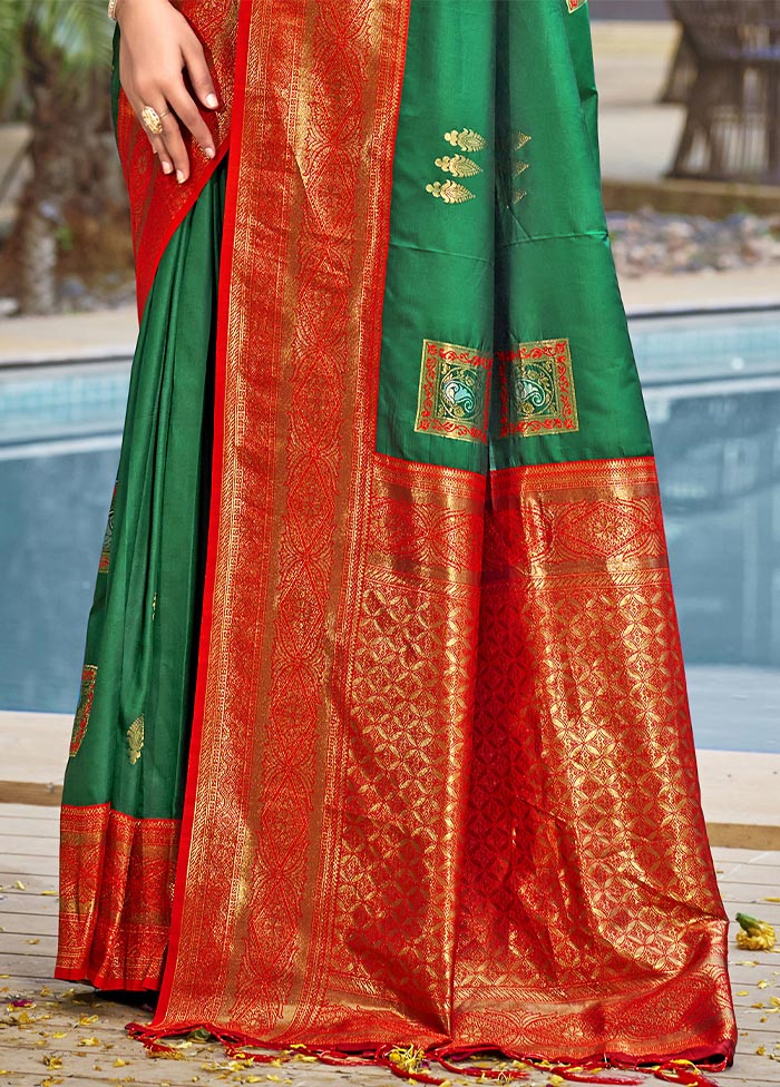 Green Dupion Silk Saree With Blouse Piece