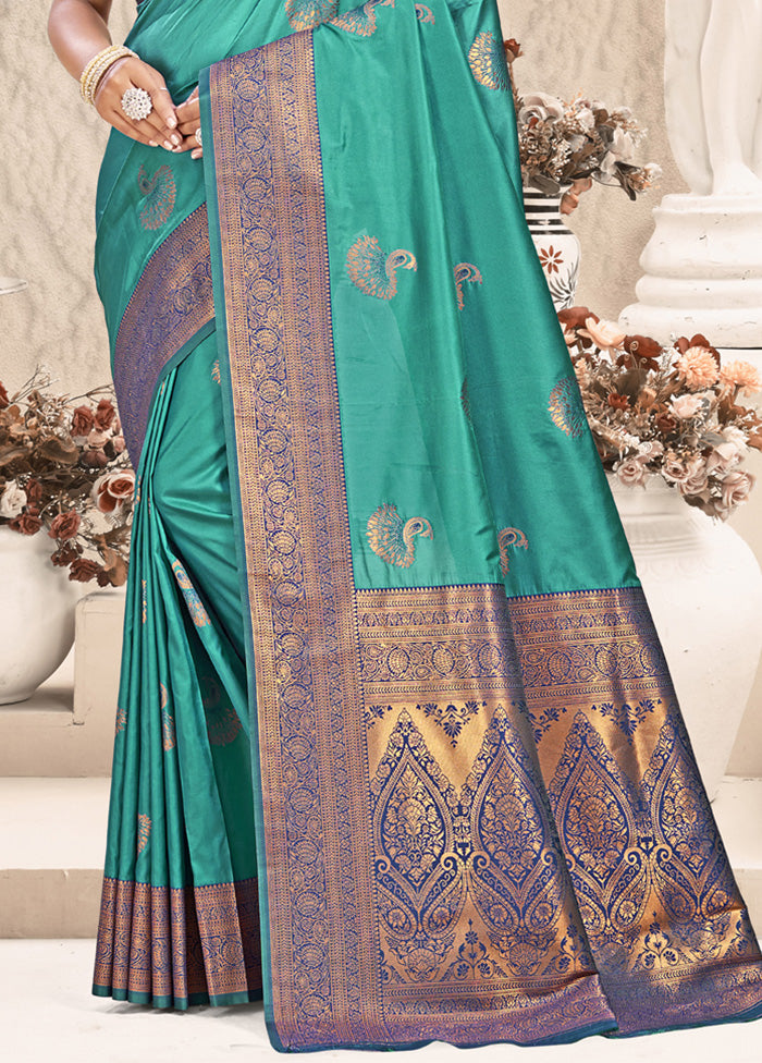 Green Spun Silk Saree With Blouse Piece