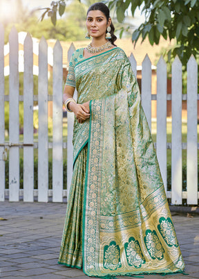 Green Spun Silk Saree With Blouse Piece