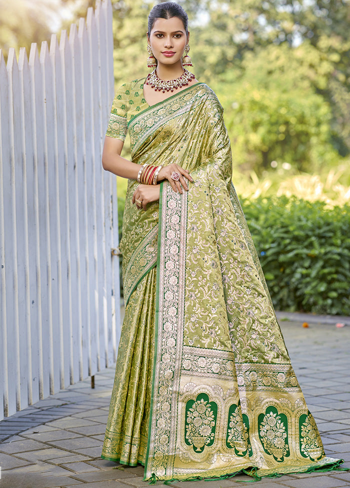 Green Spun Silk Saree With Blouse Piece