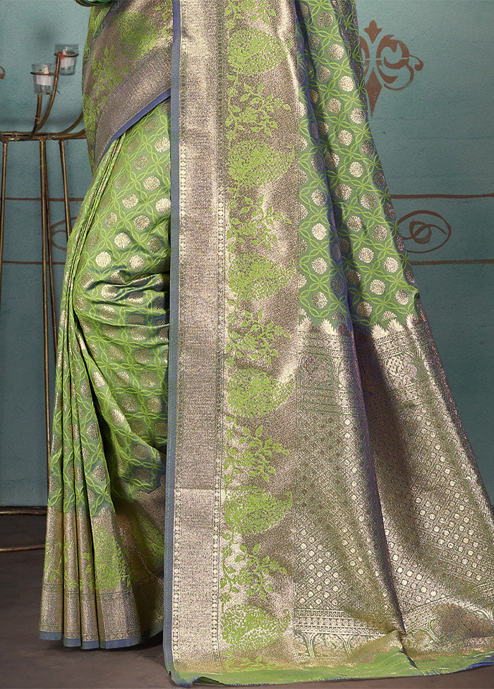 Green Spun Silk Saree With Blouse Piece