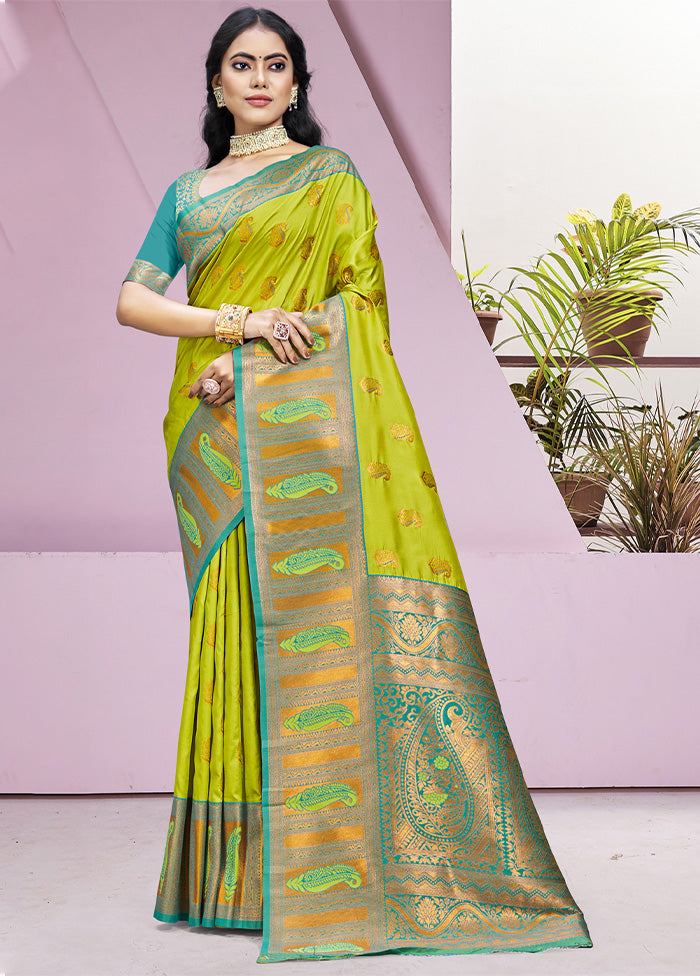 Parrot Green Dupion Silk Saree With Blouse Piece