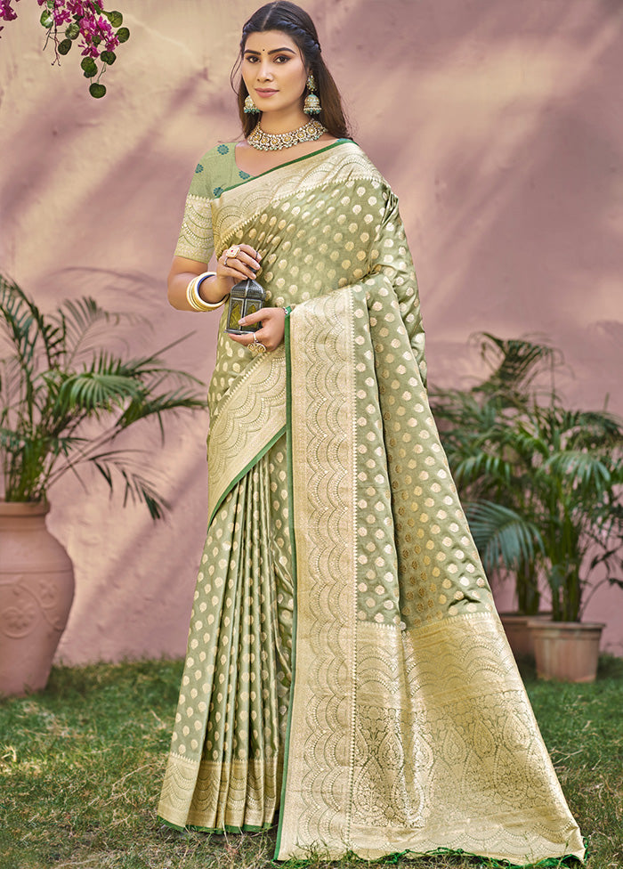 Green Spun Silk Saree With Blouse Piece