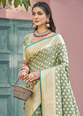 Green Spun Silk Saree With Blouse Piece