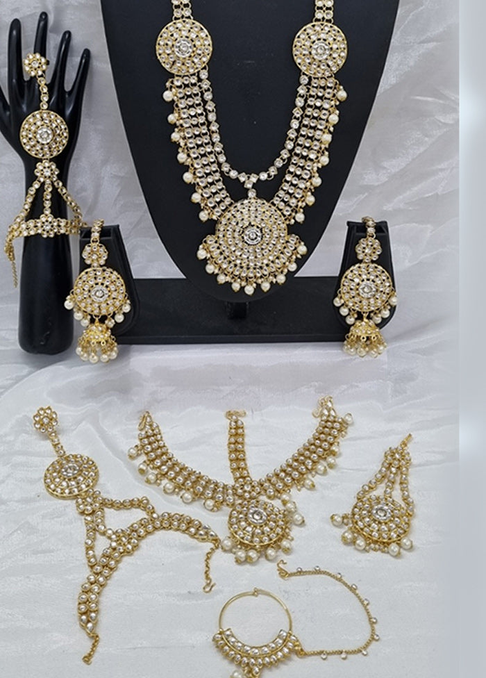 Cream Alloy Jewellery Set