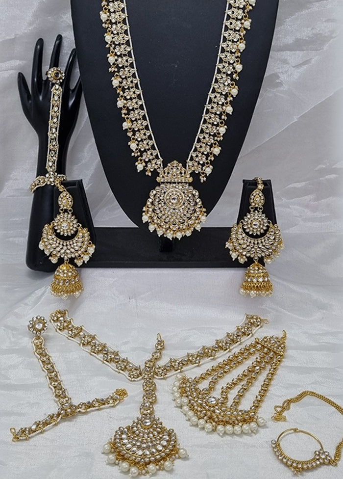 Cream Alloy Jewellery Set