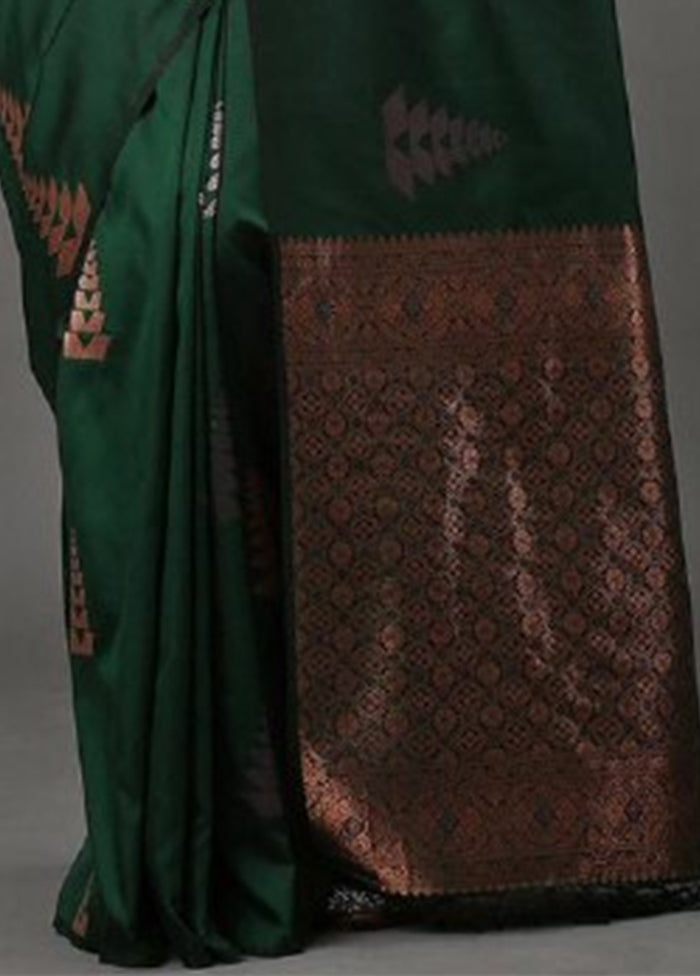 Green Banarasi Silk Saree With Blouse Piece