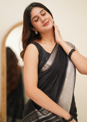 Black Banarasi Silk Saree With Blouse Piece