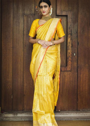 Yellow Banarasi Silk Saree With Blouse Piece