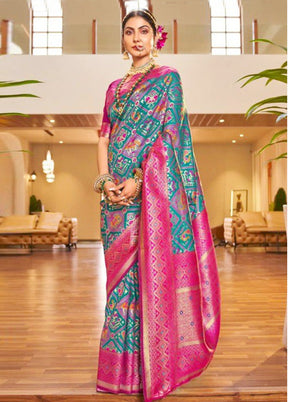 Rama Banarasi Silk Saree With Blouse Piece