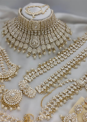 White Alloy Jewellery Set