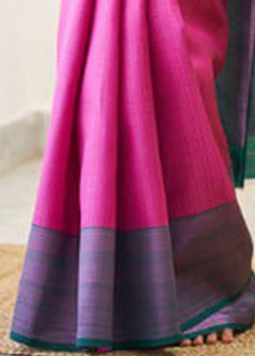 Rani Banarasi Silk Saree With Blouse Piece