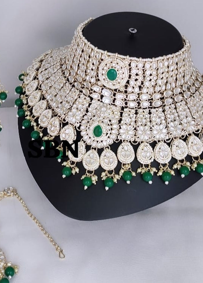 Green Alloy Jewellery Set