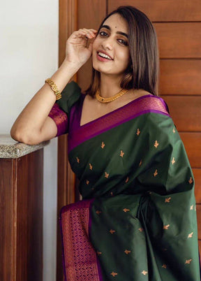 Green Banarasi Silk Saree With Blouse Piece