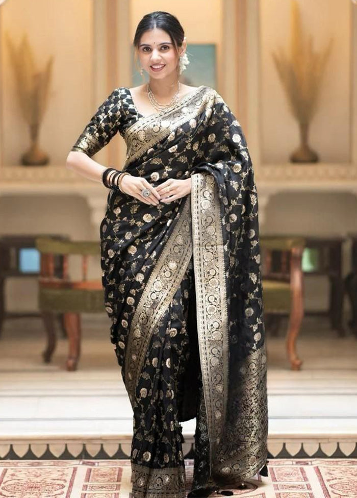 Black Banarasi Silk Saree With Blouse Piece