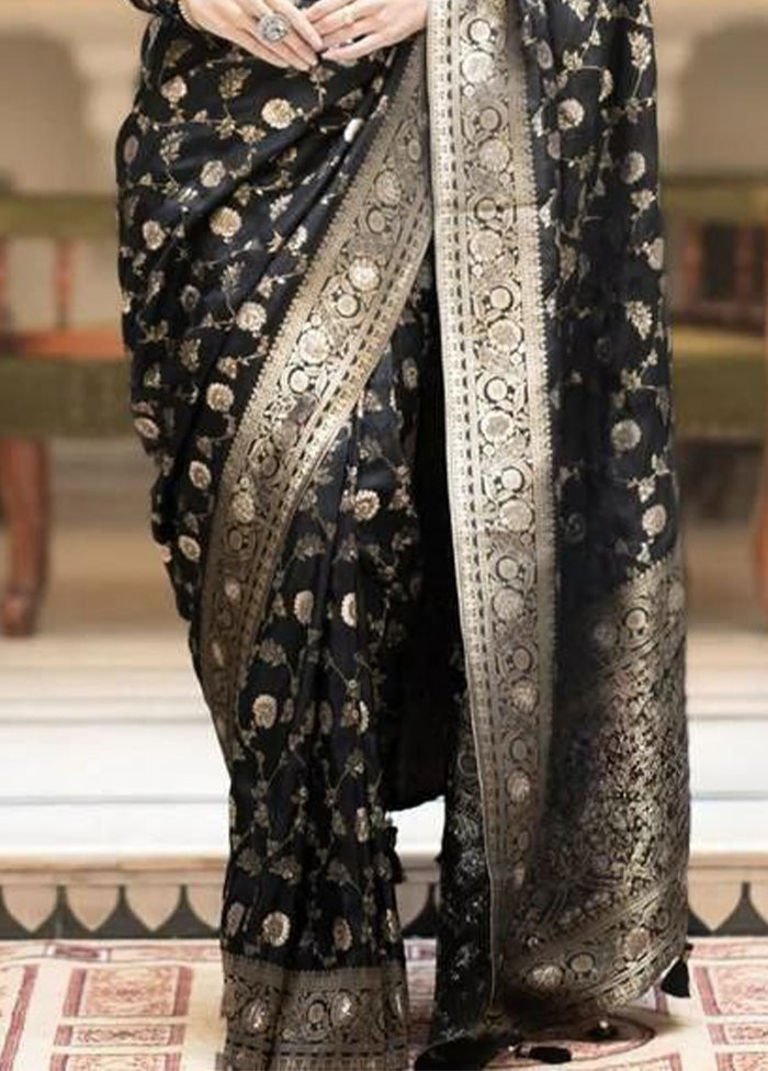 Black Banarasi Silk Saree With Blouse Piece